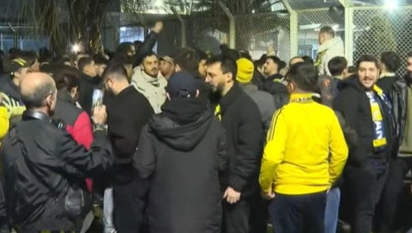 N'Golo Kante için havalimanına akın ettiler