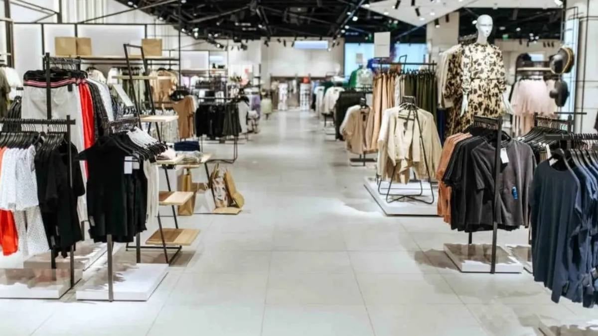 124 yıllık giyim markası kapanıyor: Sudan ucuza satışlar başladı