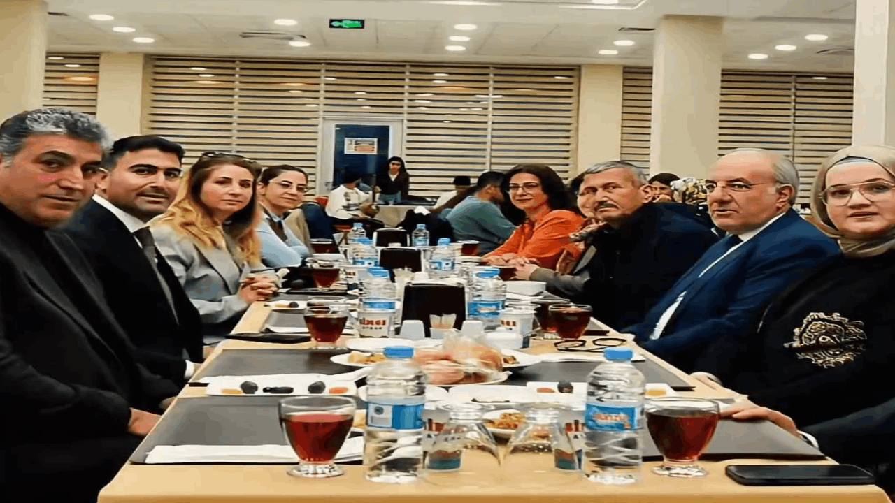Rektör, kurumda iftar verdi sadece AKP’li başkan davet edildi