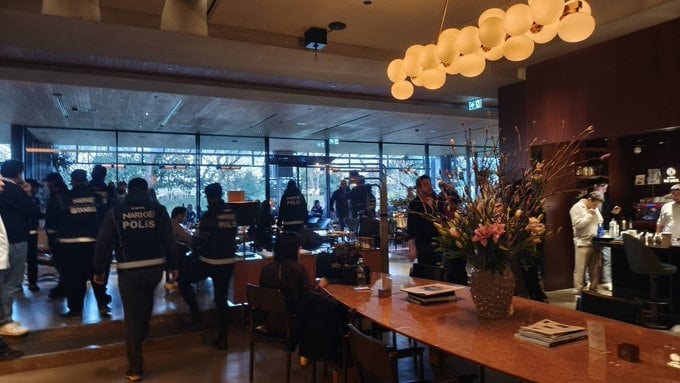 Bebek'teki ünlülerin toplandığı Clubhouse'a 100 polisle 'uyuşturucu' baskını