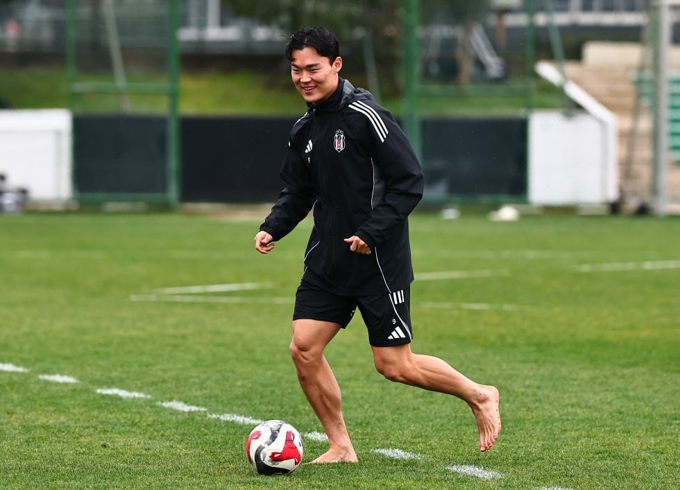 Hyeon-Gyu Oh gönüllere taht kurdu! Milyonlarca kez izlendi