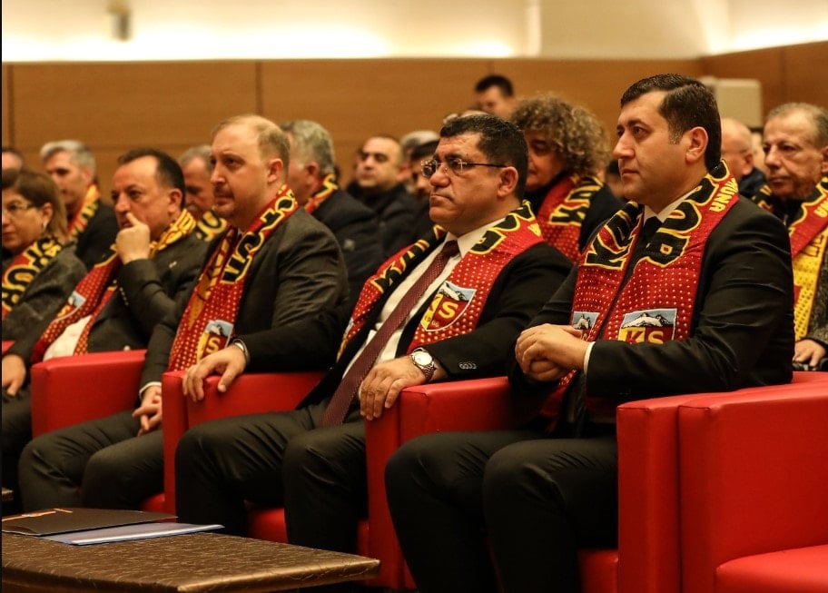 Kayserispor'da başkan değişmedi