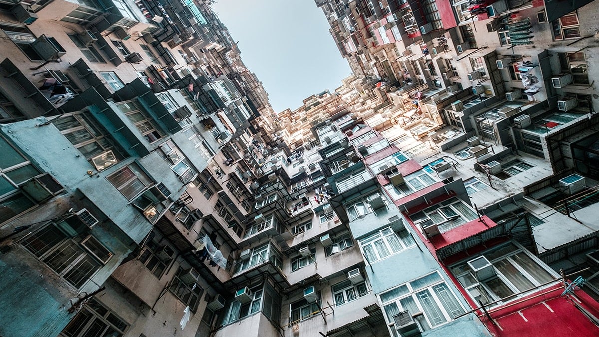 Tek bir binada 10 bin kişi yaşıyor