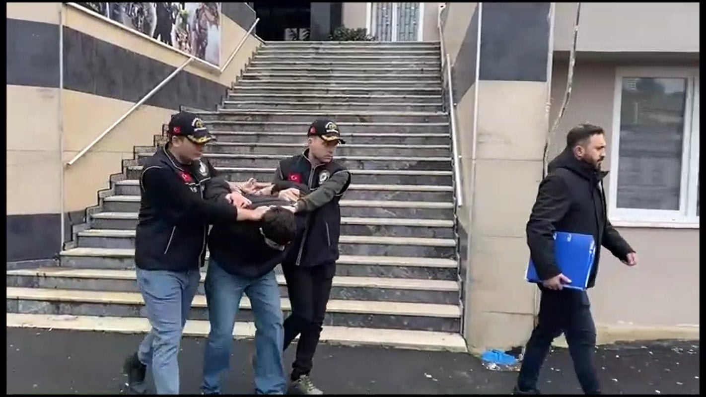 Haraç almak istediği iş insanının ev ve iş yerini kurşunlayıp video çekti