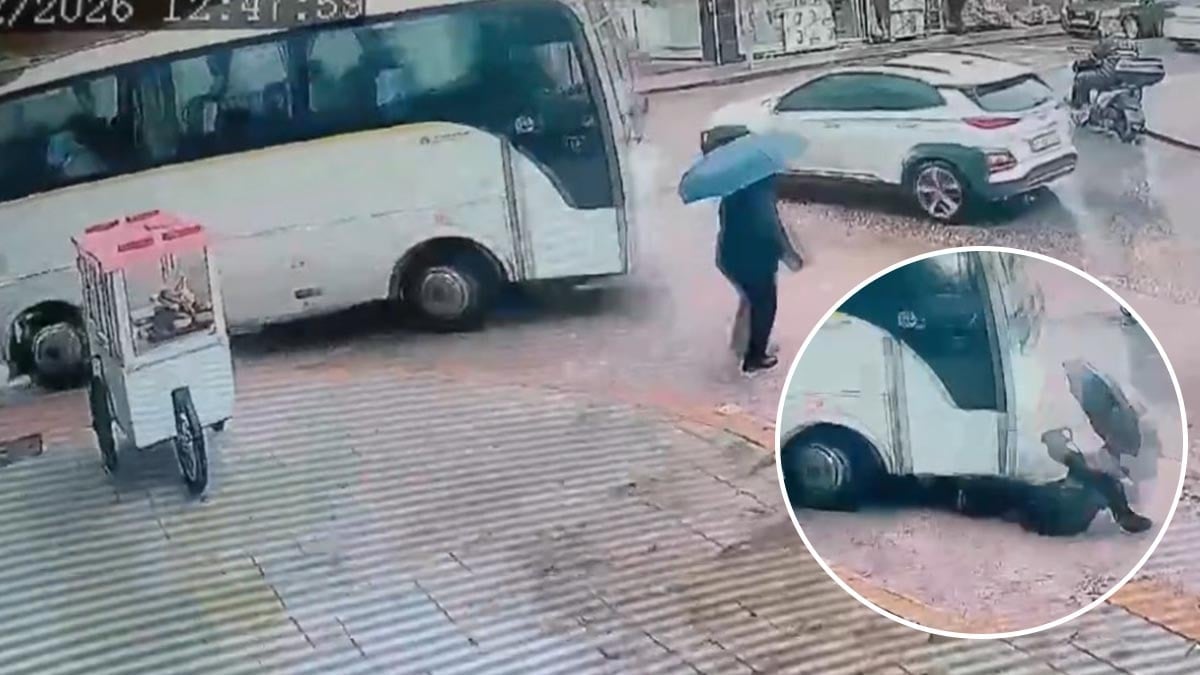 Öğrenci servisi kadına çarptı! Tamponunun altında sürükledi