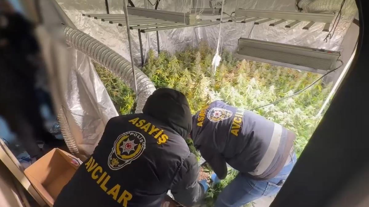 Avcılar'da metruk binada uyuşturucu imalathanesi bulundu