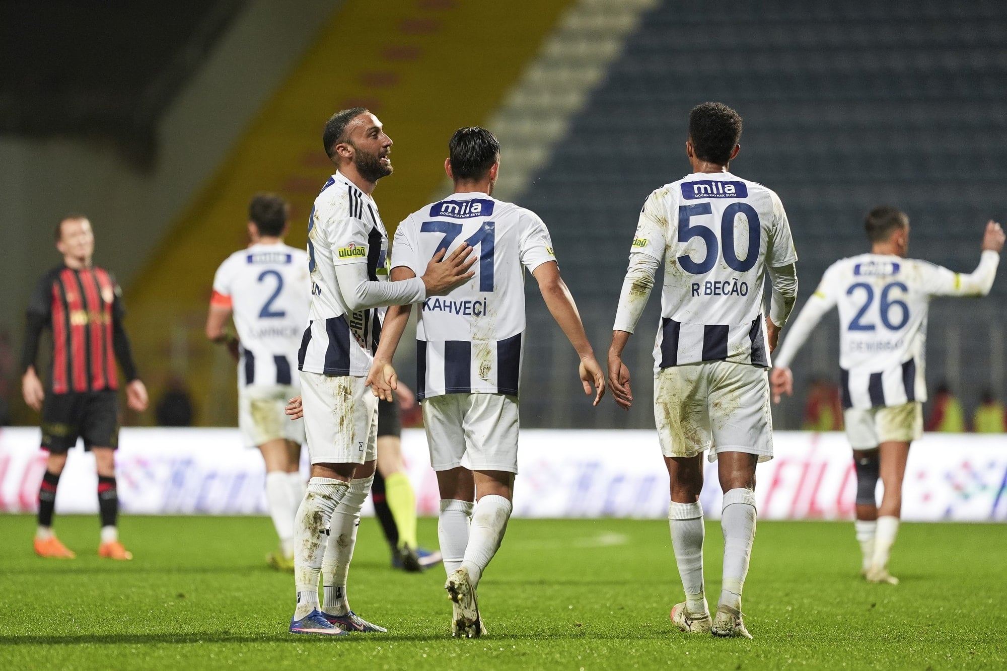 Kerem Demirbay, Cenk Tosun ve İrfan Can Kahveci galibiyete taşıdı