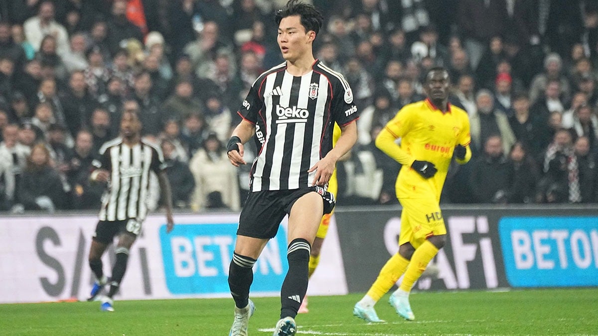 Dolmabahçe'deki 'füze' dünyanın öbür ucunda gündem oldu