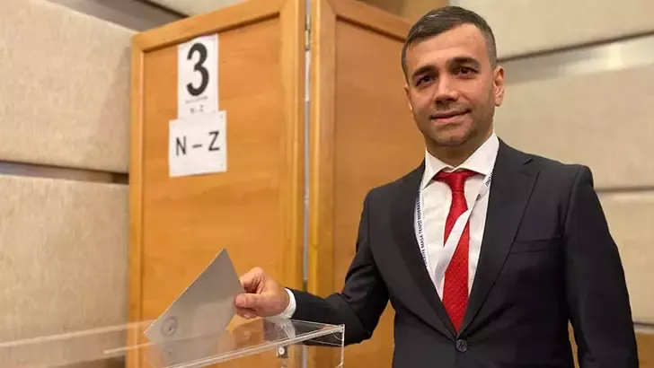 Kızlarını sporcu, eşini idareci yapıp kılıfına uydurdu: 'Götür koçum'