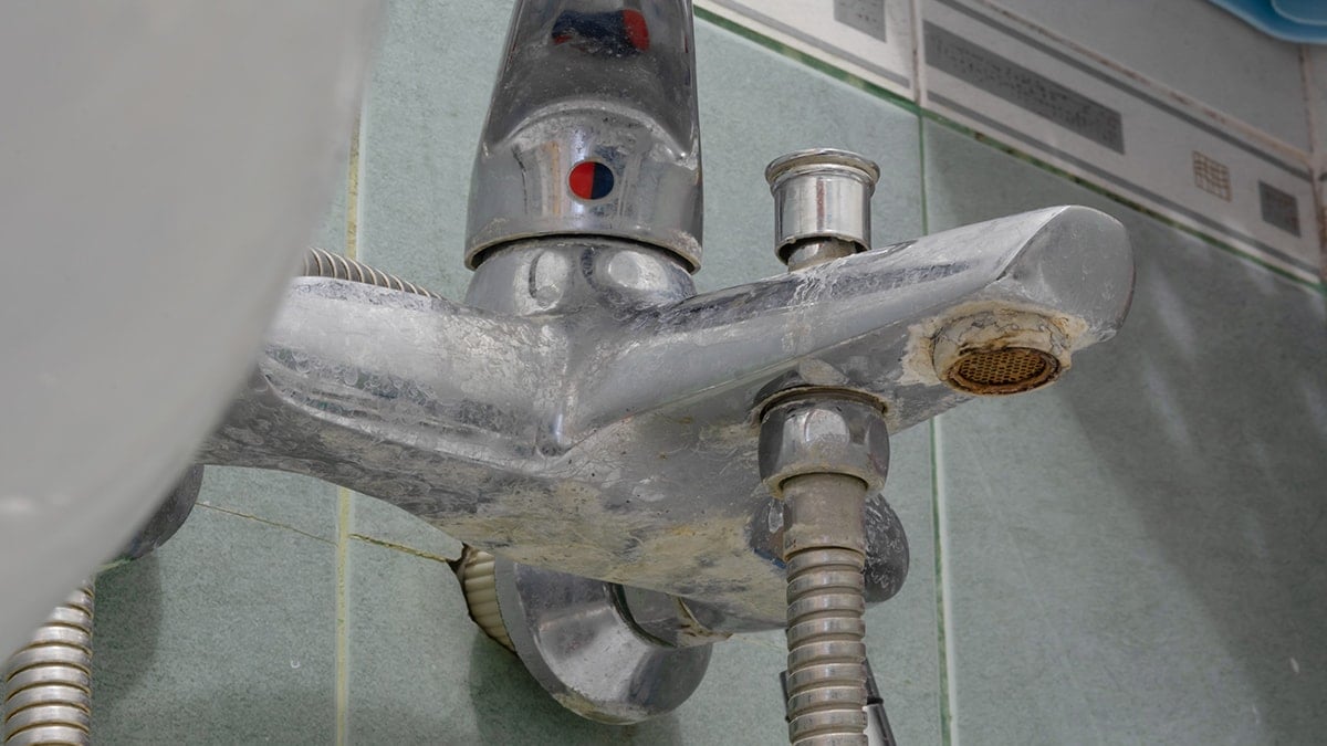 Ne sirke ne karbonat: Kireç lekelerini tek kalemde söküp atıyor