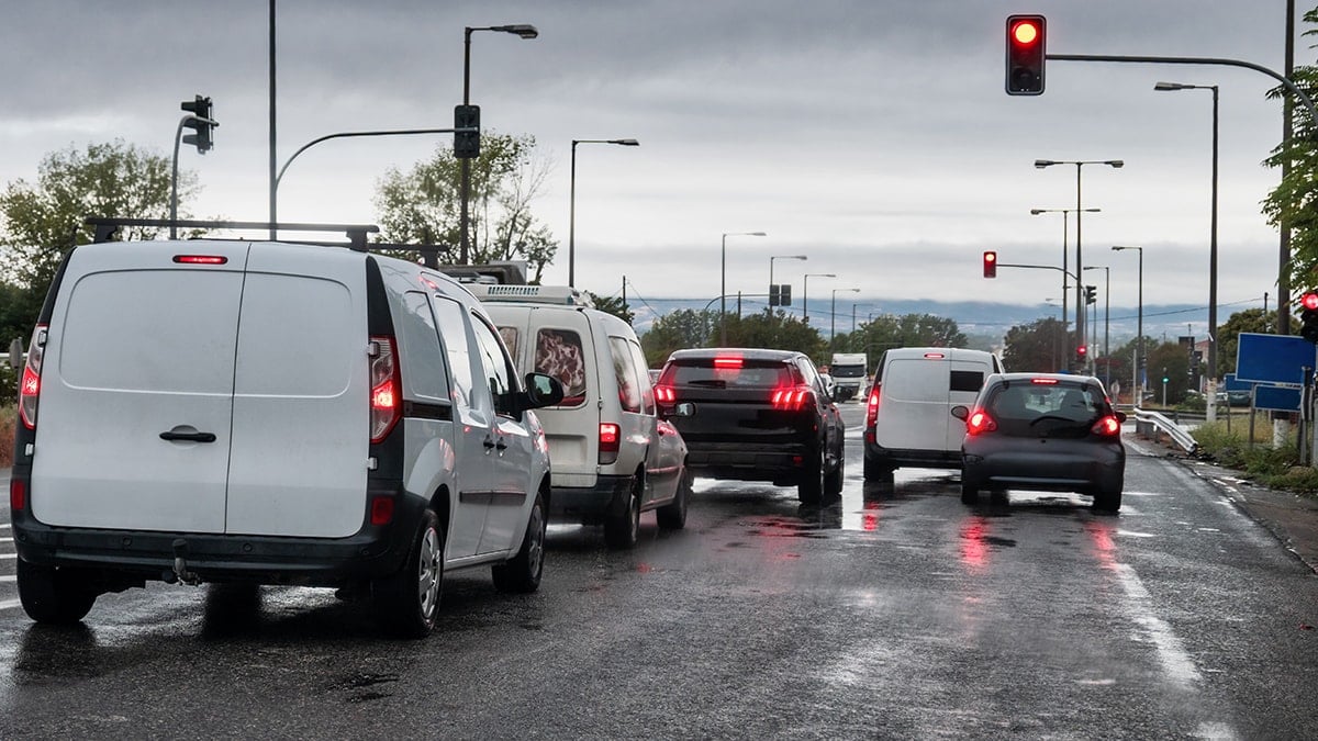 Kırmızı ışıkta sakın yapmayın: Binlerce liralık masraf çıkarıyor