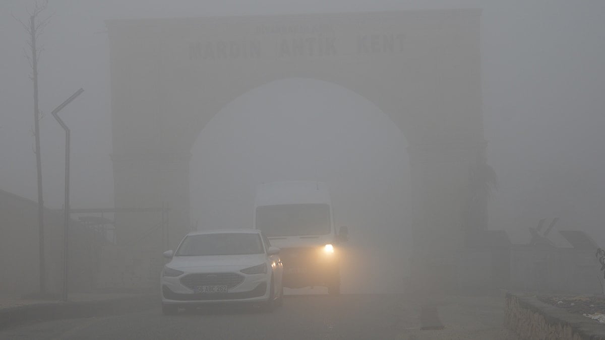 Mardin’de görüş mesafesi 10 metreye düştü