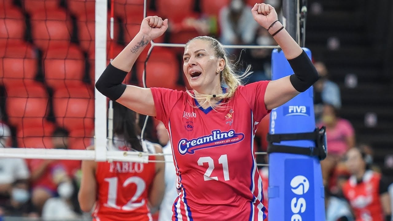 Milli voleybolcu 38 yaşında Çin'e transfer oldu