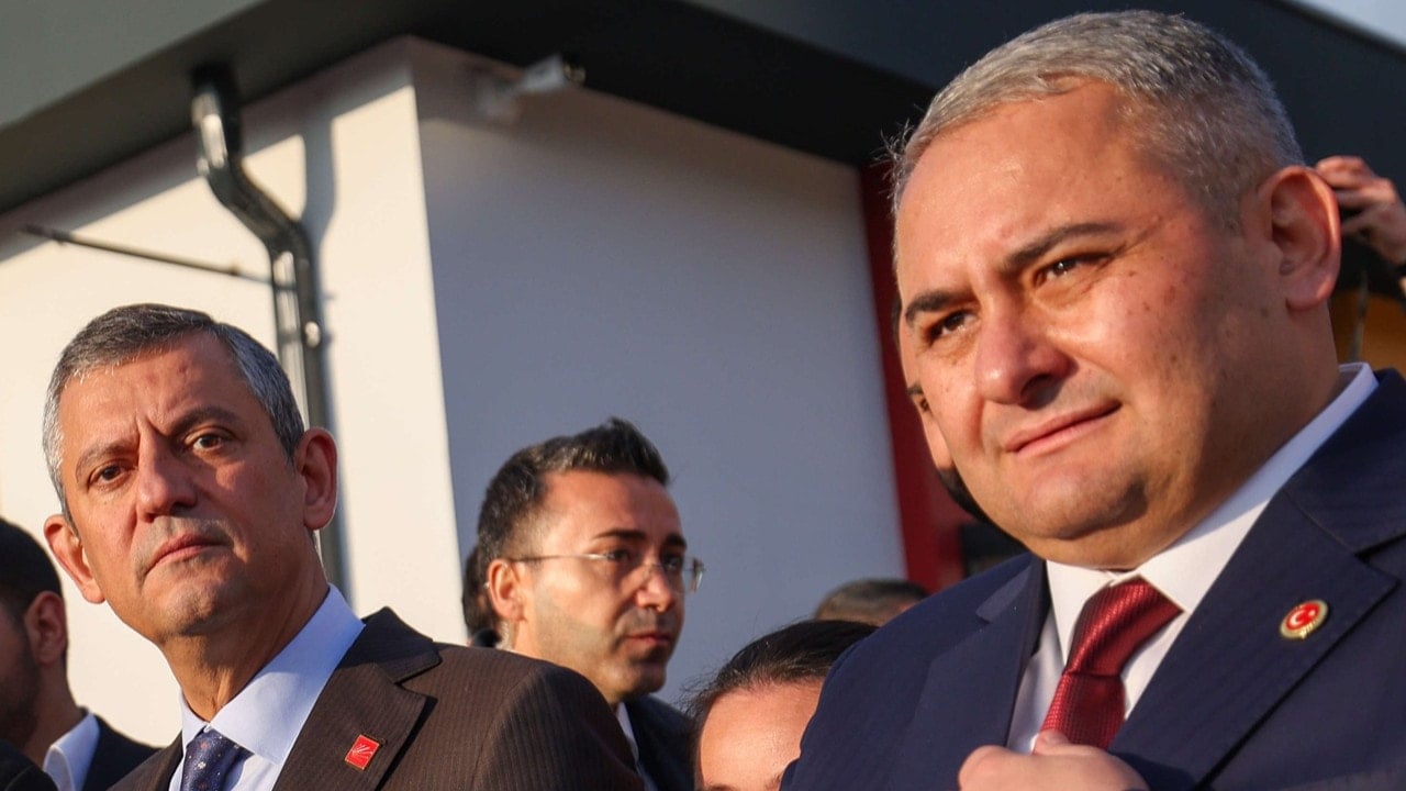 Kavga büyüyor: Özarslan'dan Özel hakkında suç duyurusu