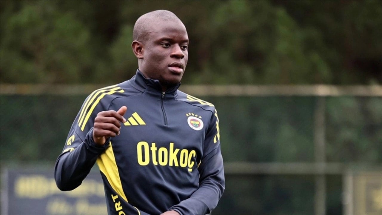 Fenerbahçe'de yeni yıldızı Kante bu akşam ilk 11'de