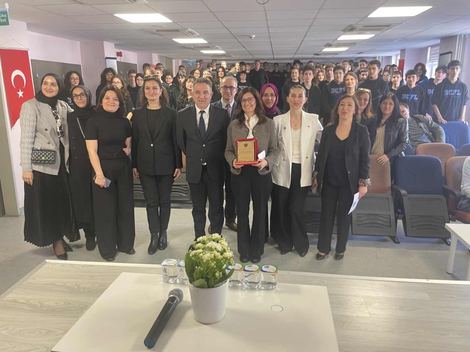 Doğan Cüceloğlu, ölümünün 5’inci yılında adını taşıyan lisede anıldı