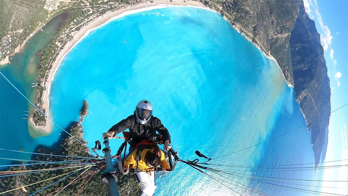 Sağanak sonrası deniz büyüleyici bir renk aldı, gören hemen fotoğraf çekti