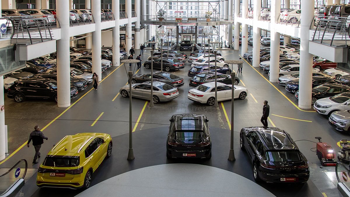 Dev otomobil markası üretimi durdurdu: Talep 'sıfıra yakın'