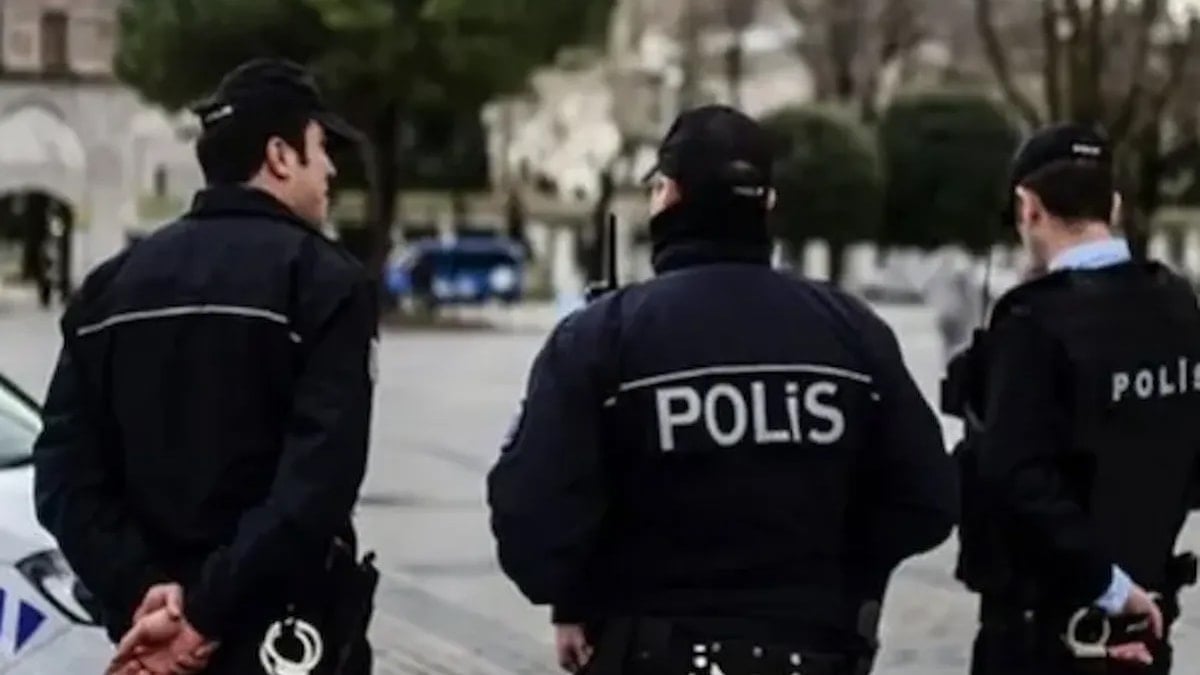 Eski iş yerindeki 4 mesai arkadaşını tabancayla yaraladı