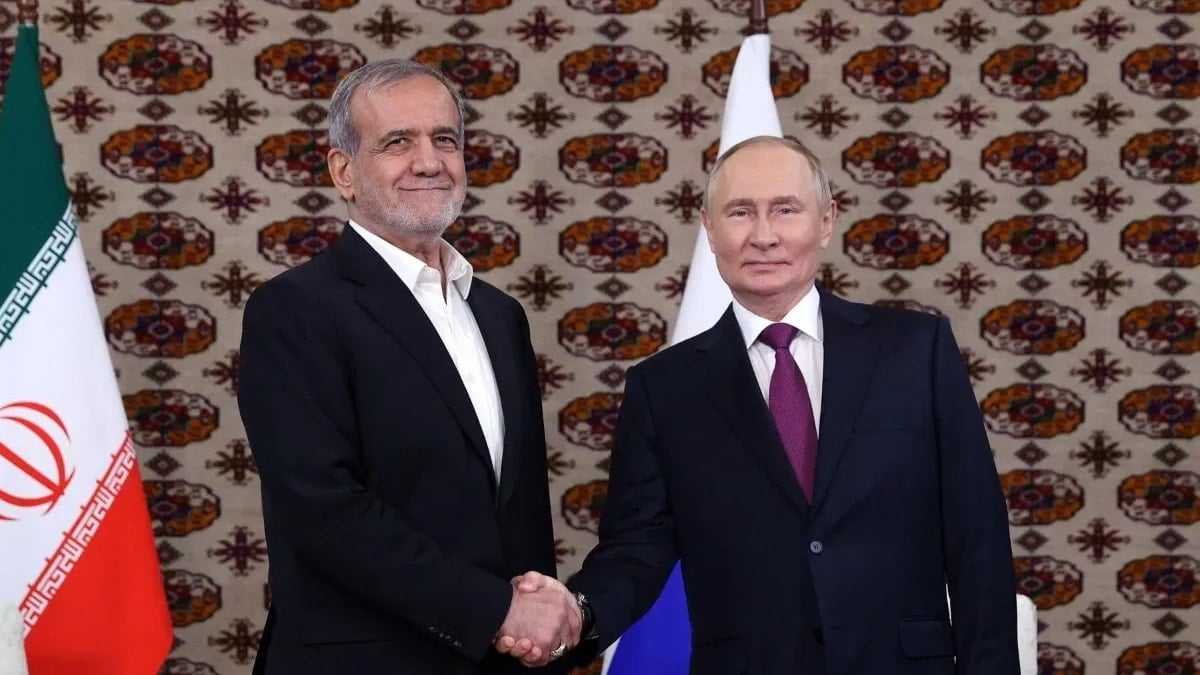 Putin'den Pezeşkiyan'a tebrik: "İran'ın egemenliğini destekliyoruz"