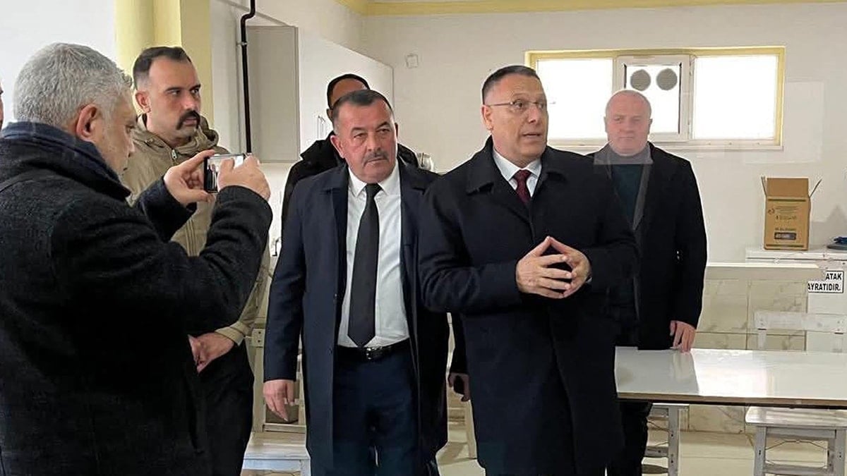 Rektörden kritik uyarı: Kocaman bir dinamit üzerinde oturuyoruz!