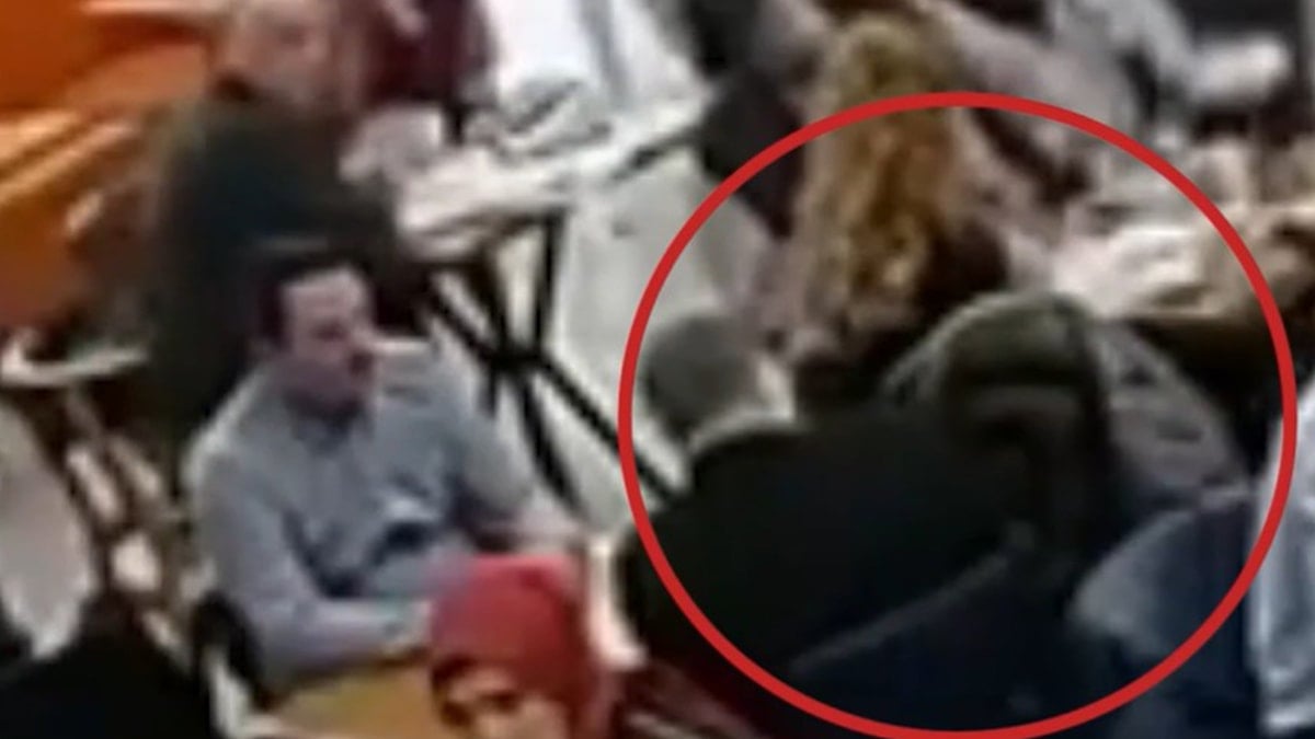 İstanbul'da kafe oturan Rus kadının çantasından 1 milyon 300 bin lira çaldılar