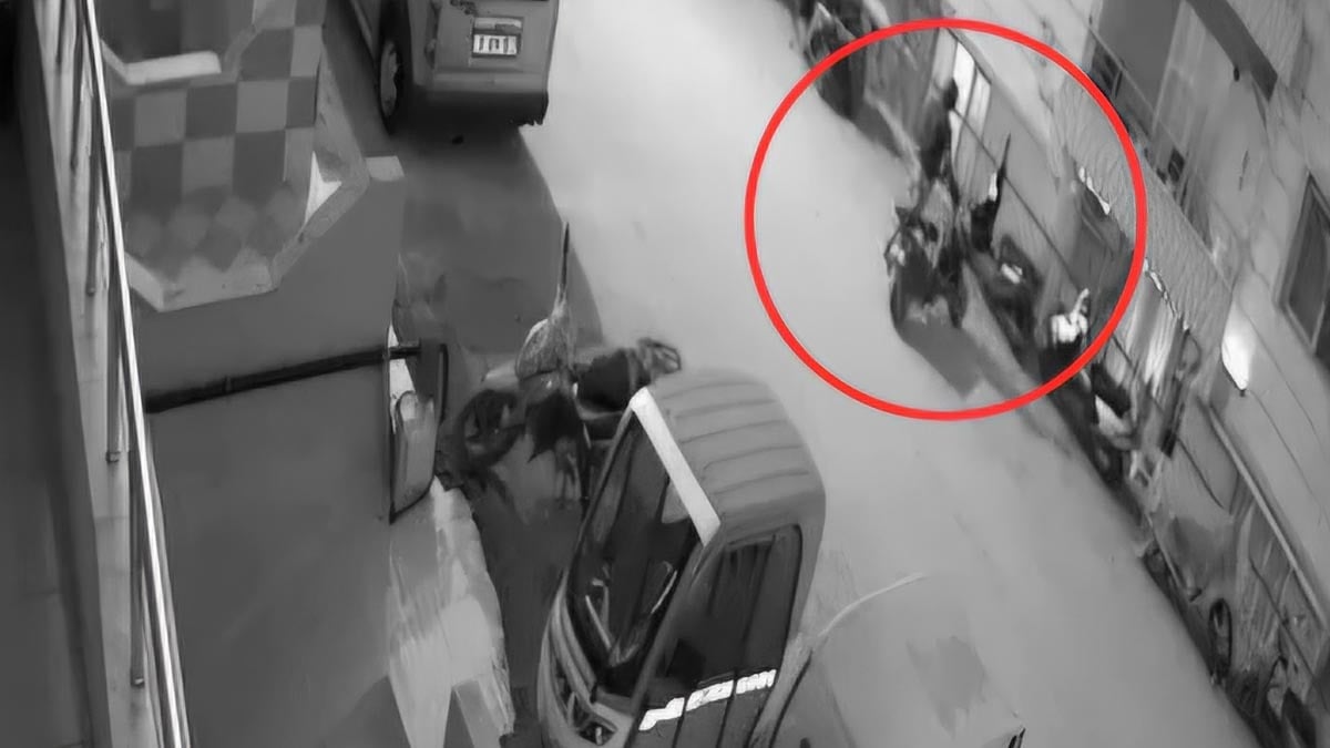 İftar saatinde motosiklet hırsızlığı kamerada