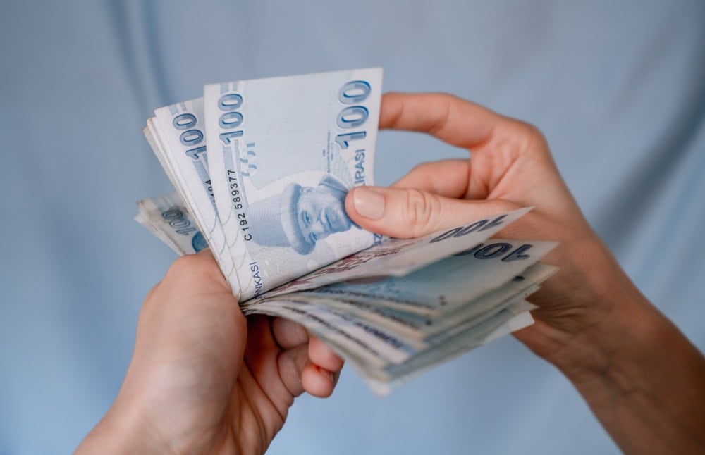 Emeklilere ve çalışanlara faizsiz kredi: Bankalar kampanyaları tek tek açıkladı