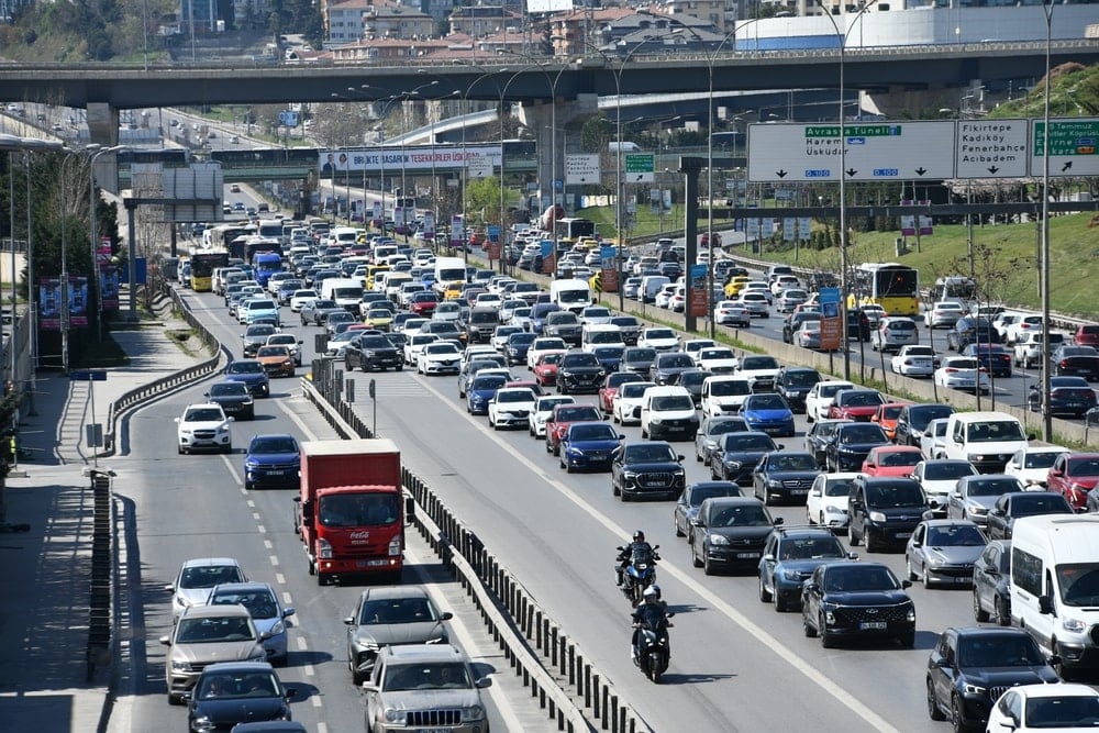 Trafik kanunu güncellendi: 2 yeni kuralı bilmeyen binlerce lira para ödüyor