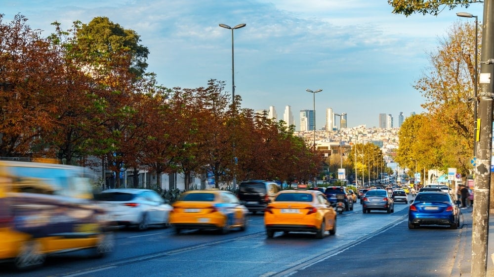 Trafikte korsan devri kapandı: Kurala uymayana 100 bin TL ceza kesilecek, ehliyeti geri alınacak