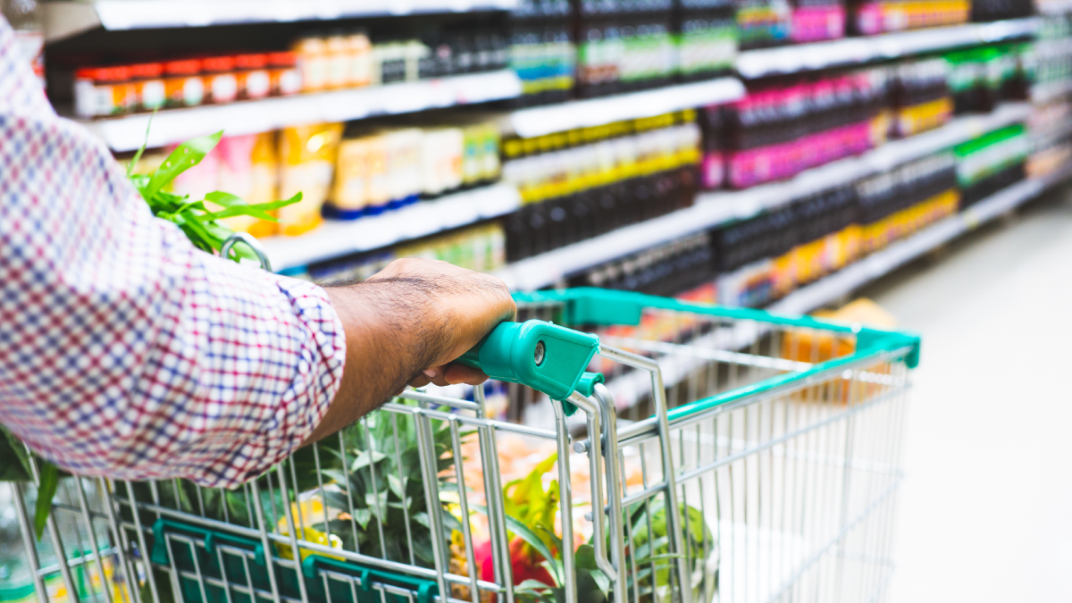 Market raflarından tek tek toplatılıyor: Son kullanma tarihleri hatalı çıktı