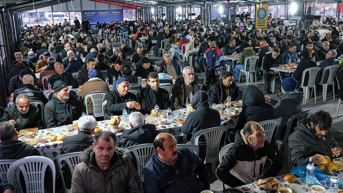 Cepler boşaldı, çadırlar doldu