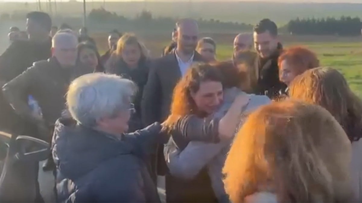 Ebru Özdemir Silivri'den tahliye edildi