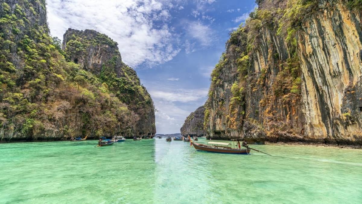 Dünyanın en kalabalık tatil rotaları açıklandı: Türkiye'den de 1 şehir listede