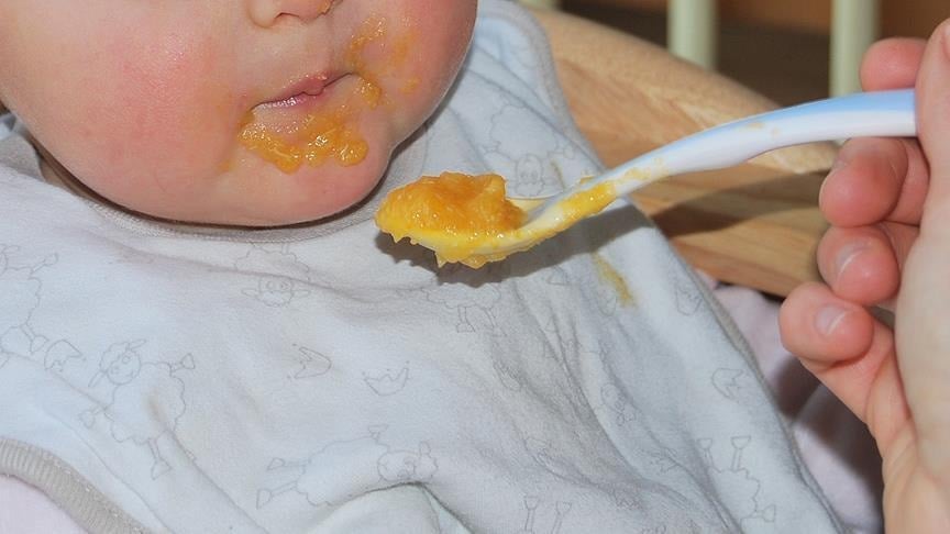 Market raflarındaki Aptamil bebek mamaları toplatılıyor