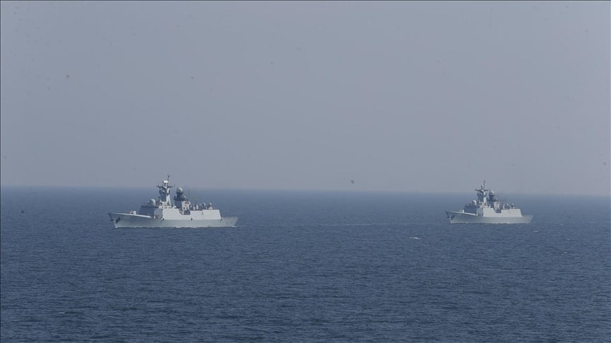 Venezula'nın açığında iki ABD savaş gemisi çarpıştı