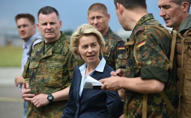 Von der Leyen'dan 'AB savunma paktı' sinyali