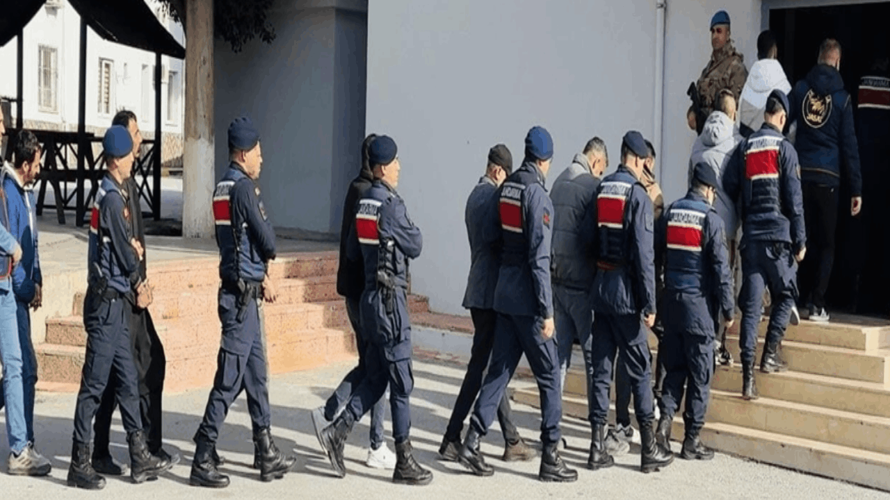 Mersin'de uyuşturucu operasyonunda 40 tutuklama