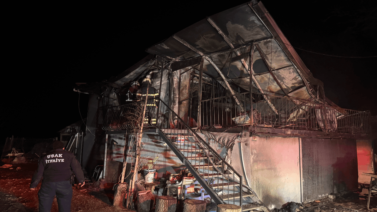 Prefabrik evde çıkan yangında karı koca öldü