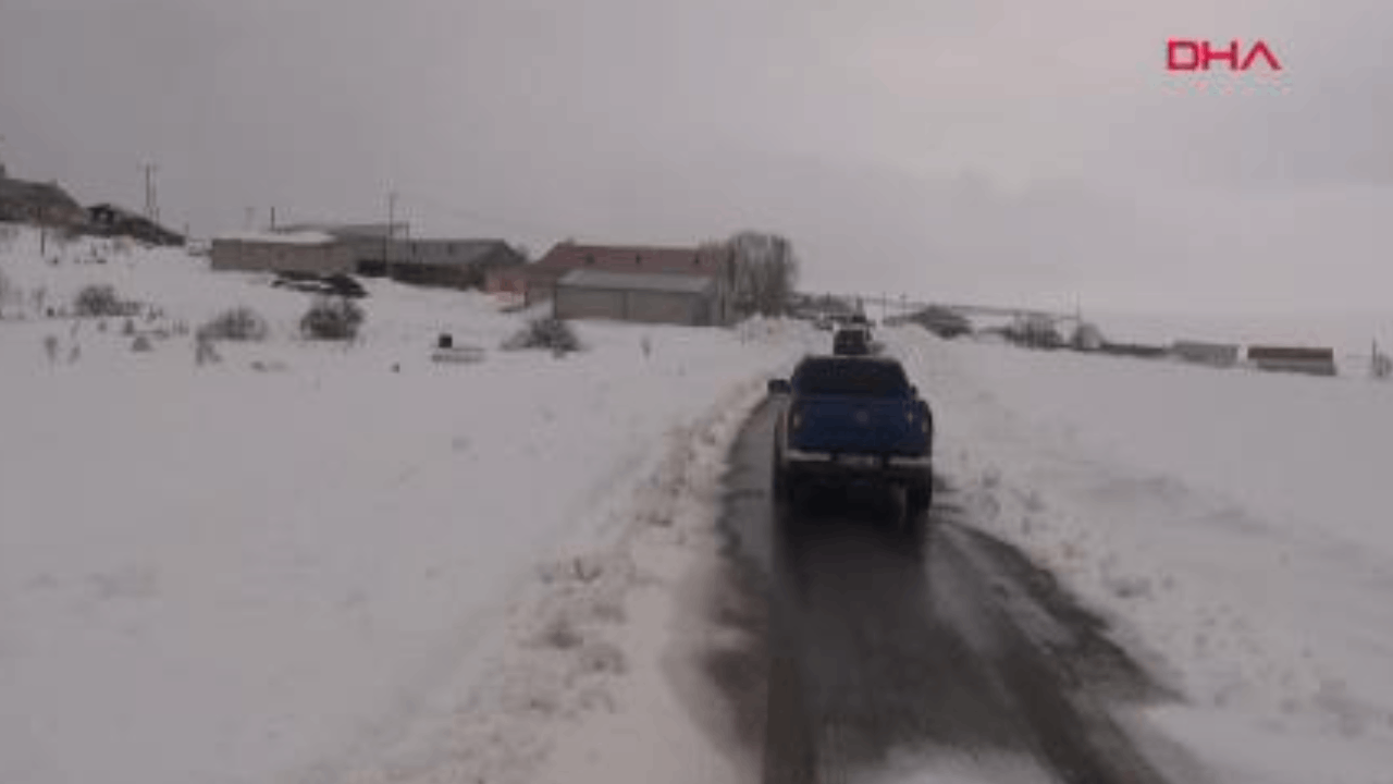 Dans kurslarından elde ettiği gelirle kırsaldaki öğrencileri ‘ısıttı’