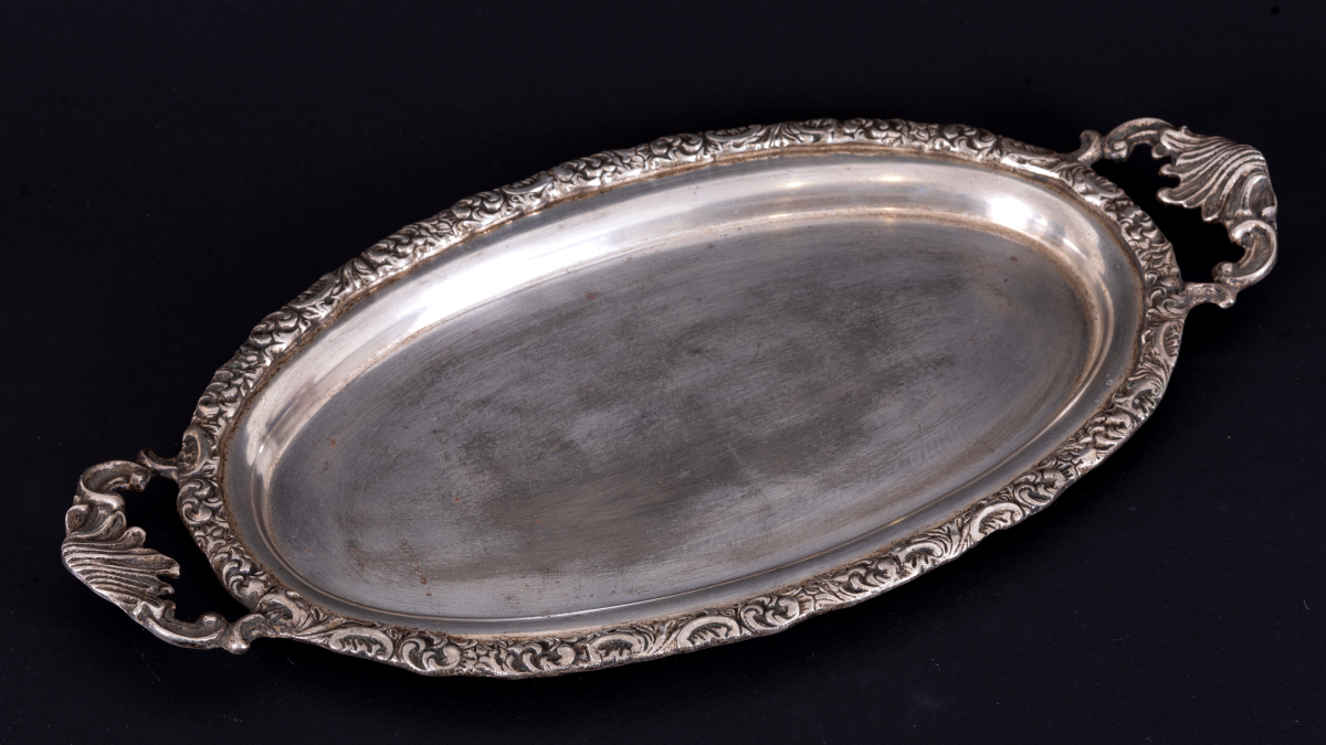 Yıllar önce her evde bulunan tepsiler bakın şimdi ne kadar ediyor! 