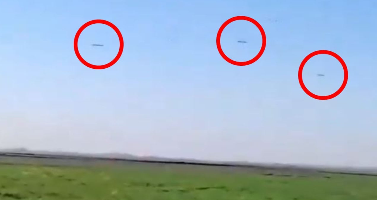 İran'a fırlatılan seyir füzeleri böyle görüntülendi!