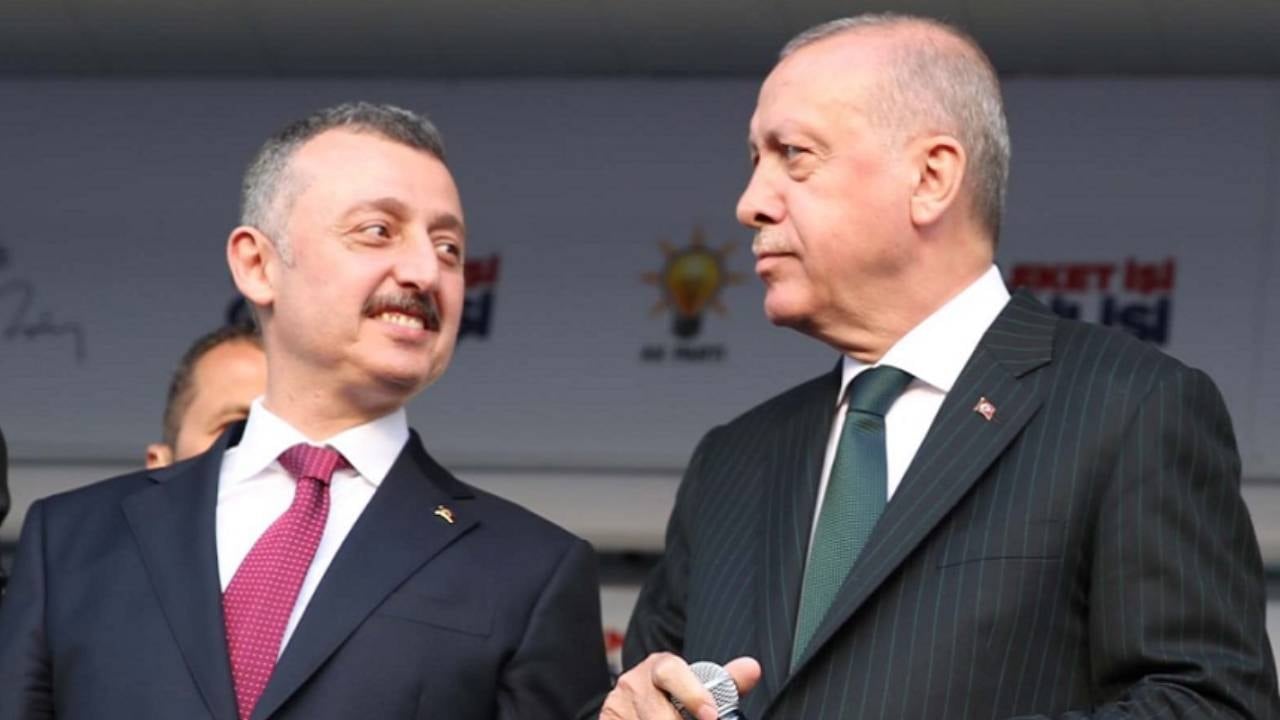 AKP’li başkan ‘akustik’ kaplama işine 2,6 milyon harcadı