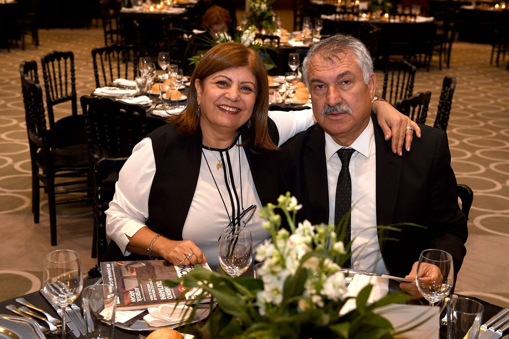 Zeydan Karalar konuştuğu Sözcü TV'de eşiyle buluştu