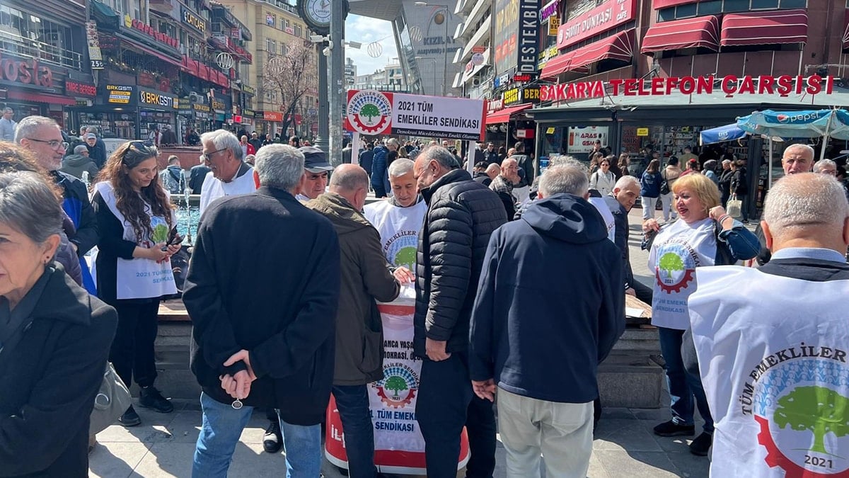 Geçinemeyen emekli imza topluyor