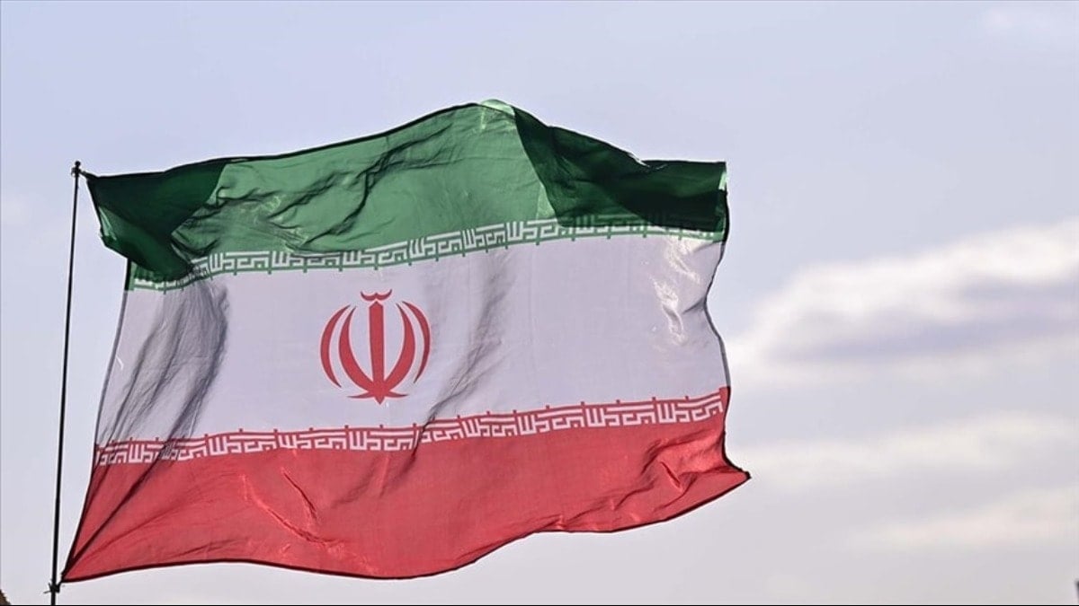 İran'daki gösterilerde 2 güvenlik görevlisini öldürmekle suçlanan 3 kişi idam edildi