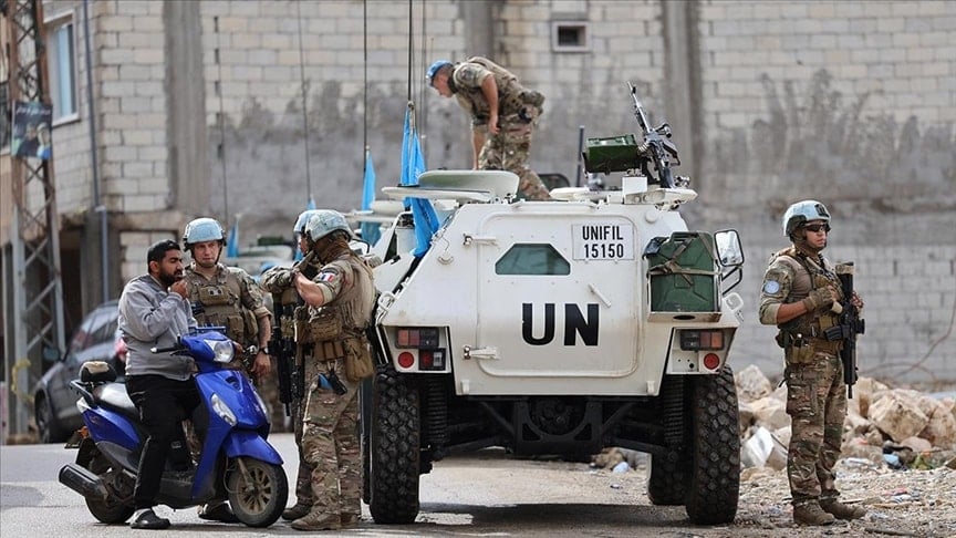 İsrail, UNIFIL askerlerini top atışıyla hedef aldı