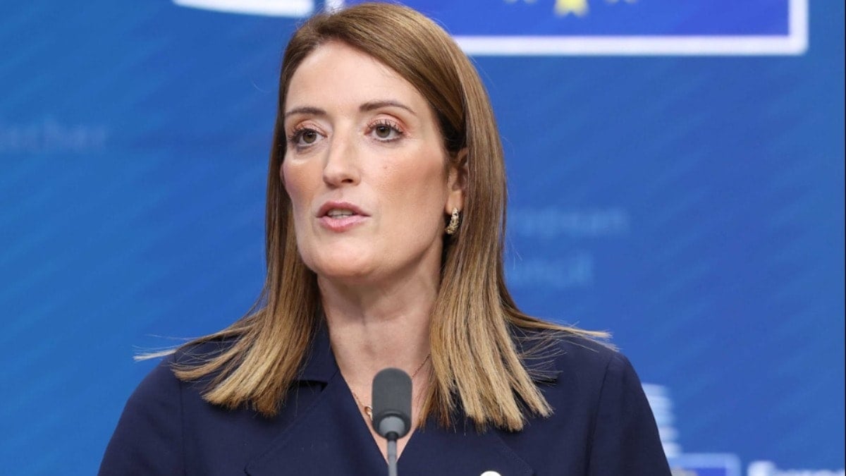 Katliamcı alçakları öve öve bitiremedi!