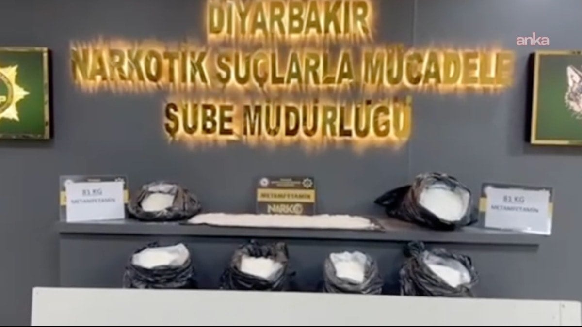 Dedektör köpek buldu! Diyarbakır’da 81 kilogram metamfetamin ele geçirildi