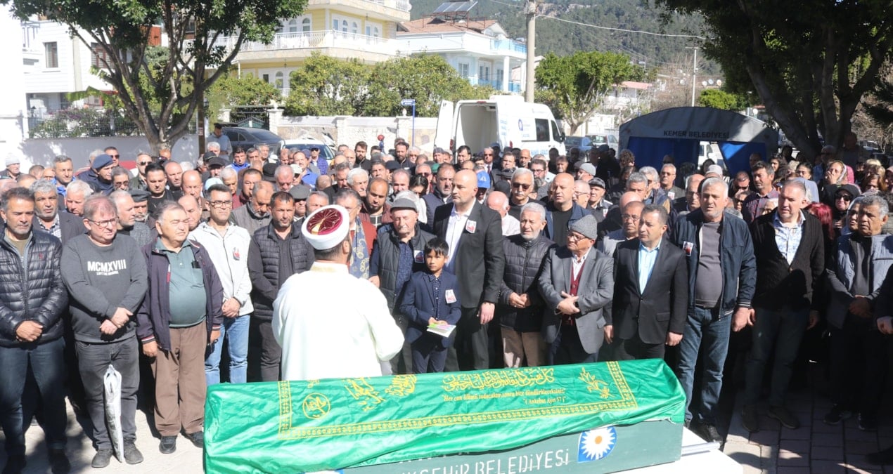 Engin Fırat son yolculuğuna uğurlandı